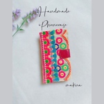 刺繍可愛いiPhoneケース
