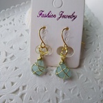 小粒の水色シーグラスのピアスorイヤリング