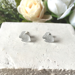 【人気☆再販】ヴィンテージ ウサギのピアス/イヤリング(一粒タイプ)