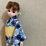 リカちゃんサイズ　ブルーのお花の浴衣と帯と巾着のセット　