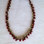 赤い木の実のネックレス