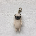 動物キーホルダー　パグ