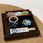 三色蕎麦