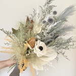 スモークツリーとブルーグレーのふあふあブーケ