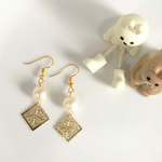 ゴールドcharm×コットンパールピアス