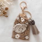 刺繍リボンキーホルダー♡brown