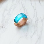 ウッドレジン、ヘキサゴンイヤーカフ（黒柿＋アクアブルー）no.c2205