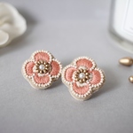 ビーズ刺繍𓍯orange flower刺繍ピアスꕤ