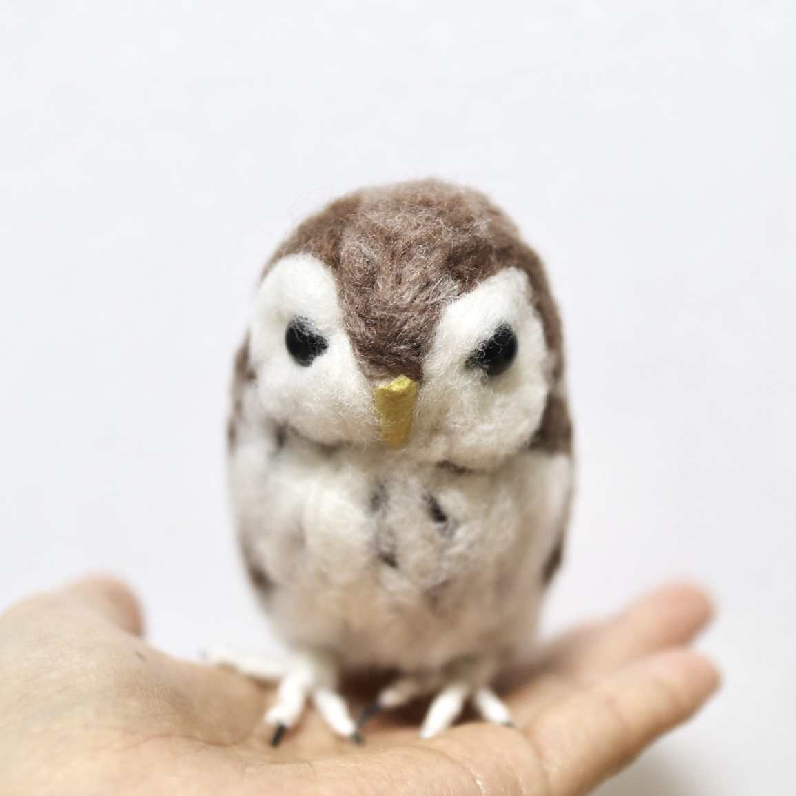 羊毛フェルト 鳥 梟ちゃん ハンドメイド 仕舞い
