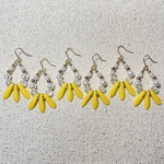 【なおこ様専用】💛チェコガラスとパールのピアス