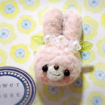 羊毛フェルトブローチ花冠うさぎちゃん♪