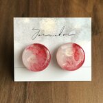 【白雪と紅ばら】20mm イヤリング