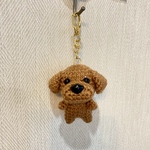 編みぐるみ犬キーホルダー:トイプードル(レッド）