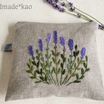 お花の刺繍＊ラベンダーのポーチ
