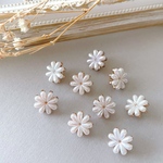 4pcs ＊ミニフラワー型 花型ボタン 13mm  (ホワイト)  （0321）