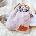 【⭐︎ラッキーナンバー🔮ラッキーカラー⭐︎】の刺繍フェルト付きミニ巾着🧡25🧡復縁🧡