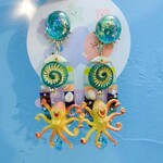 ターコイズブルーの踊るタコの　サマー　ピアス　イヤリング　オクトパス　海　summer　生き物　海の生き物