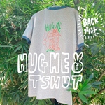 謎のうさぎのハグミーTシャツ