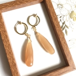 ＊再販＊〈天然石〉＊キラキラ＊ピーチムーンストーン・フープイヤリング/ピアス14kgf