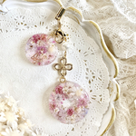 K様専用オーダー作品♡フラワーリースのストラップ