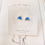 青い山ピアス