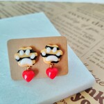 トラの肉球ピアス【ハート】