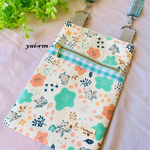 (白)チンチラ柄🐾３ポケットサコッシュ