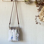 アンティークリネン*スマホポーチ*フランス製手刺繍リネン*ショルダーに変更可