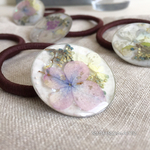 紫陽花の押花のヘアゴム