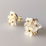 紫陽花のシェルピアス／アレルギー対応素材