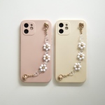 小さなお花のキーリングハンガー(White×Gold) 【マットカラーケース込み】