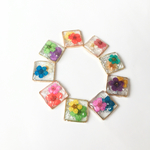 ぷっくり押し花ピアス
