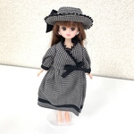 【送料無料】リカちゃんお洋服、モノトーンの千鳥格子ワンピース、帽子の2点セット（028）