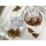 大人女子　ゆらゆらリーフアクセサリー