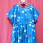 ◆sale◆空に舞う花 半袖ワンピース blue