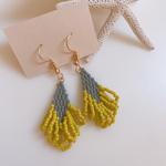 小ぶり＊ひらひらfringe ピアス/イヤリング【yellow】