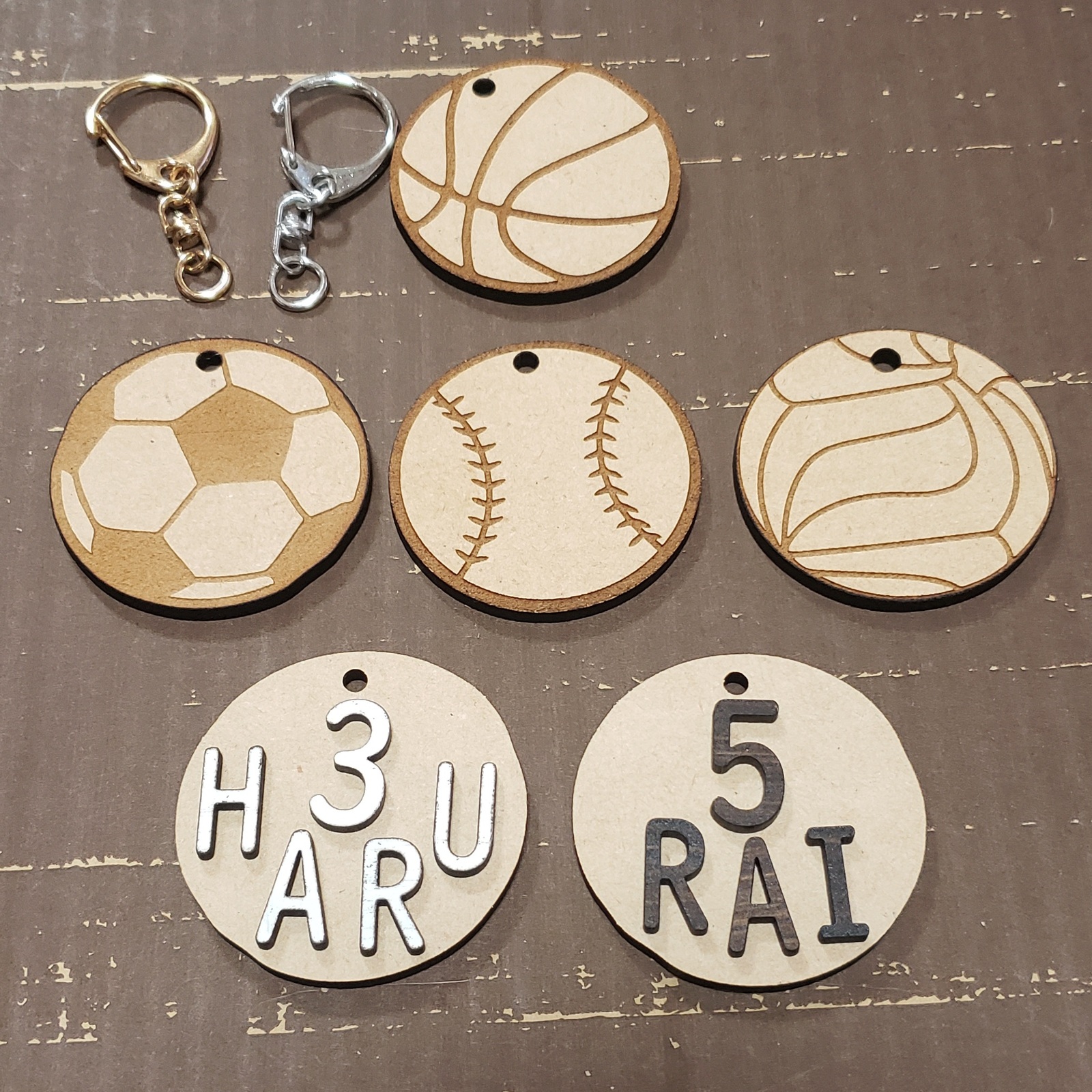 ハンドメイドネーム入りサッカーキーチェーン