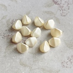 【7mm 40個】ピンチビーズ＊cream pearl ＊チェコビーズ＊クリームパール