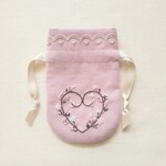手刺繍 小さなきんちゃく ピンク