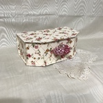 カルトナージュ　マスクケース　刺繍