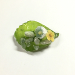 お花のかけらシリーズ、葉っぱのブローチ（その2)