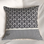 【SALE★50％OFF】クッションカバー：ダマスク＆ストライプ（ブラック）