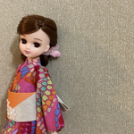 リカちゃんサイズ　ピンクの浴衣と帯のセット　うちわ付き