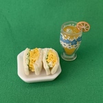 20時販売開始します。花の輪オレンジジュースとふんわり玉子サンドセット