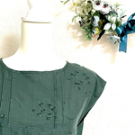 Wガーゼ刺繍プルオーバーブラウス