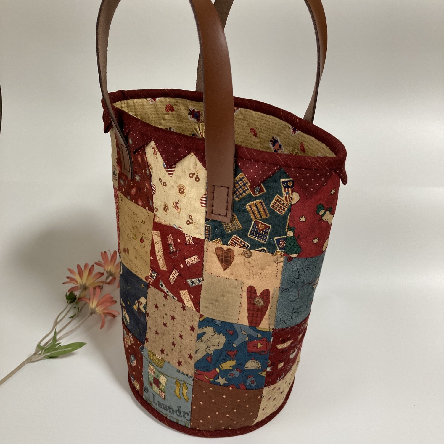 【専用ページ】ハンドメイド♡パーテーション布♡カントリーほうき♡キッチンミトン ハンドメイド♬*°パッチワーク ミトン✦.*右手用 - メルカリ