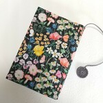 文庫本　リバティ プリント使用　ブックカバー　*　ジュードズ・ガーデン  Jude's Garden