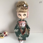 No.277 1/6サイズドール振袖　ちりめん　灰緑に草花