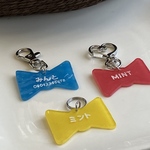 リボン🎀のキーホルダー　迷子札【名入れします】