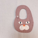 ★再販★ふわふわねこのスタイ 茶猫 裏面ふくろう刺繍